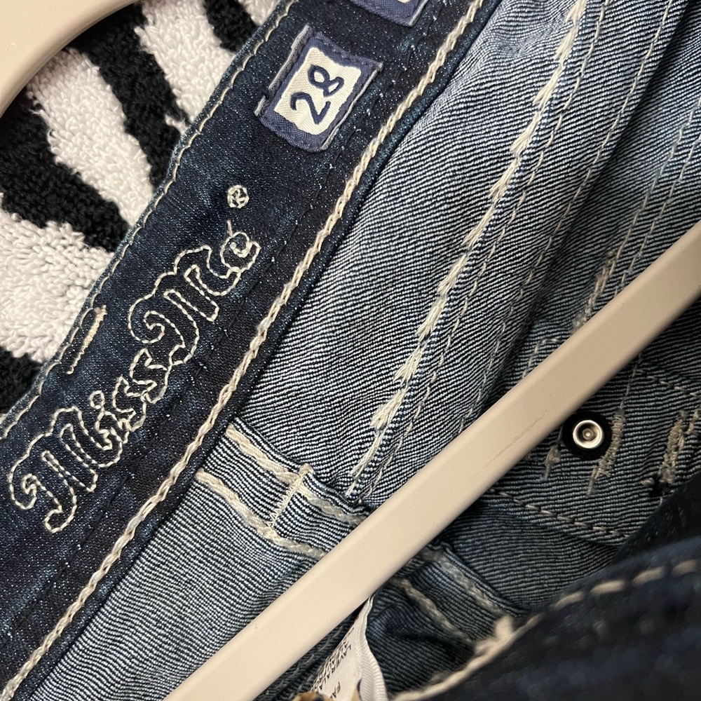 Miss Me Jeans - Picture 2 of 3